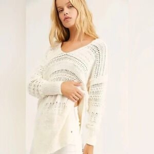 Free People Ivory Hot Tropics V-Neck Tunic Pullover Knit Sweater Size SMALL NWOT